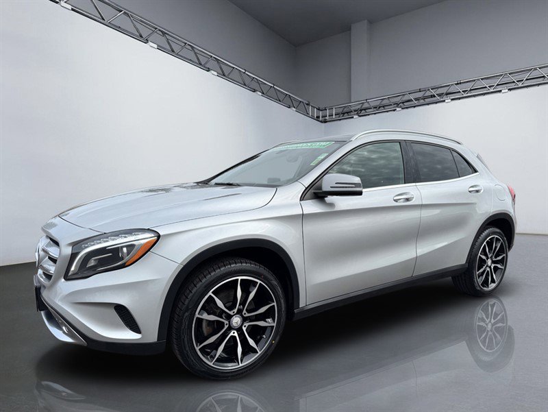 Used 2017 Mercedes-Benz GLA 250 4MATIC image 11