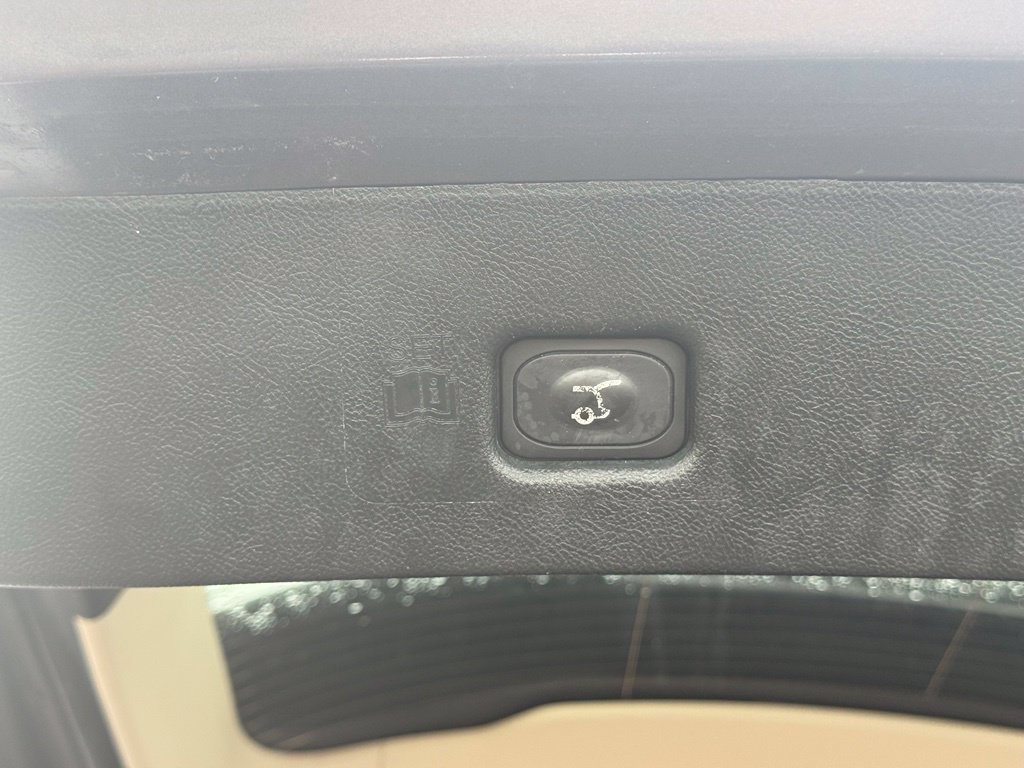 Used 2023 Lincoln Nautilus Reserve AWD/4WD image 37