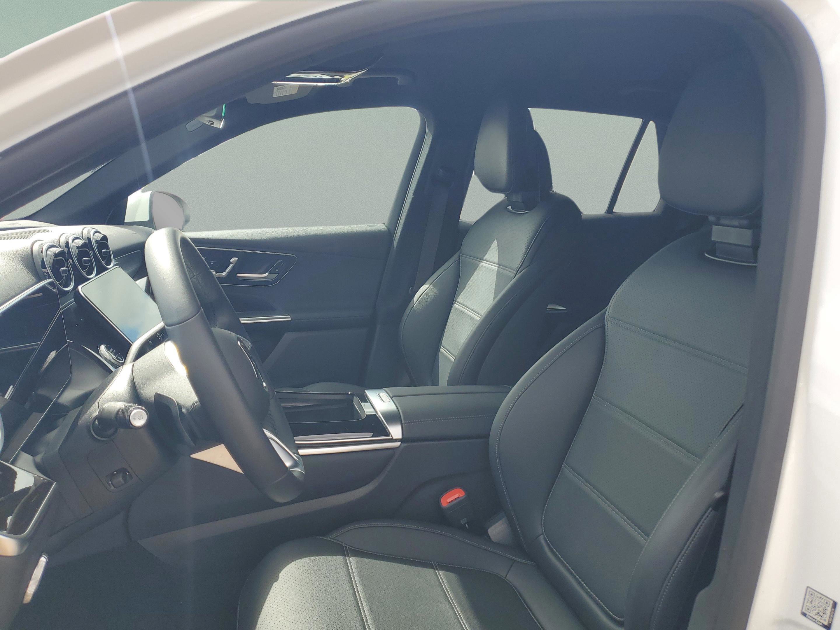 Certified 2025 Mercedes-Benz GLC 300 image 22