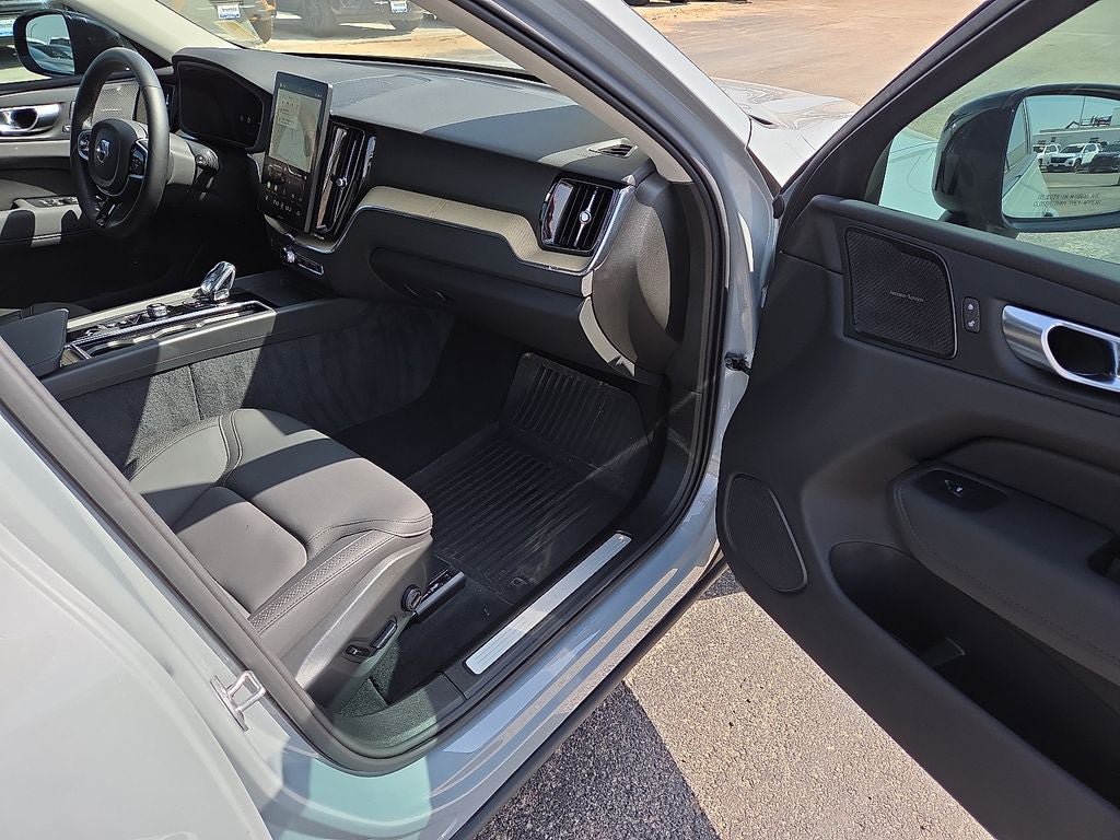 Used 2026 Volvo XC60 B5 Plus w/ Protection Package Premier AWD/4WD image 11