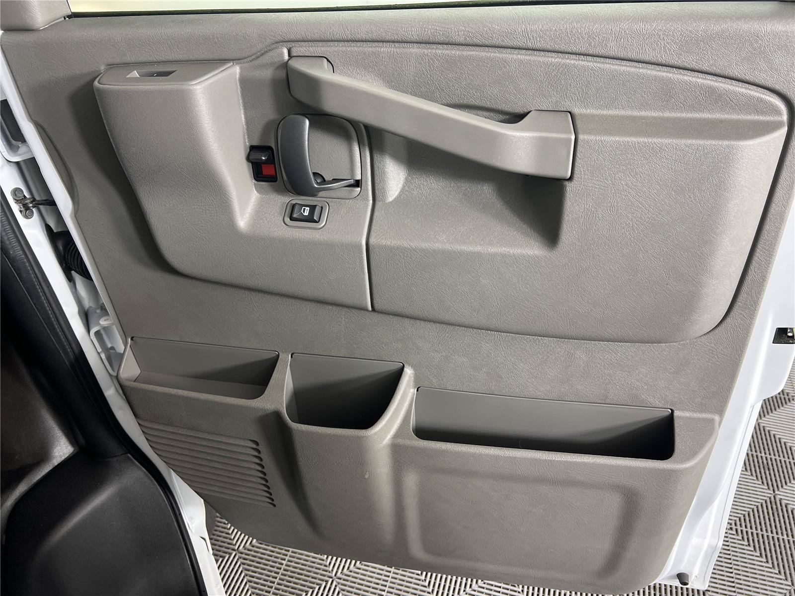 New 2025 GMC Savana 2500 w/ Driver Convenience Package RWD image 12