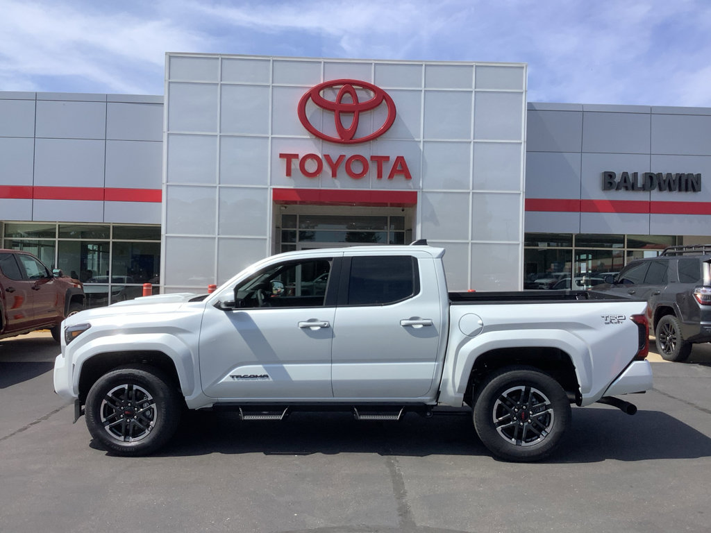 New 2025 Toyota Tacoma TRD Sport w/ TRD Sport Upgrade Package image 4