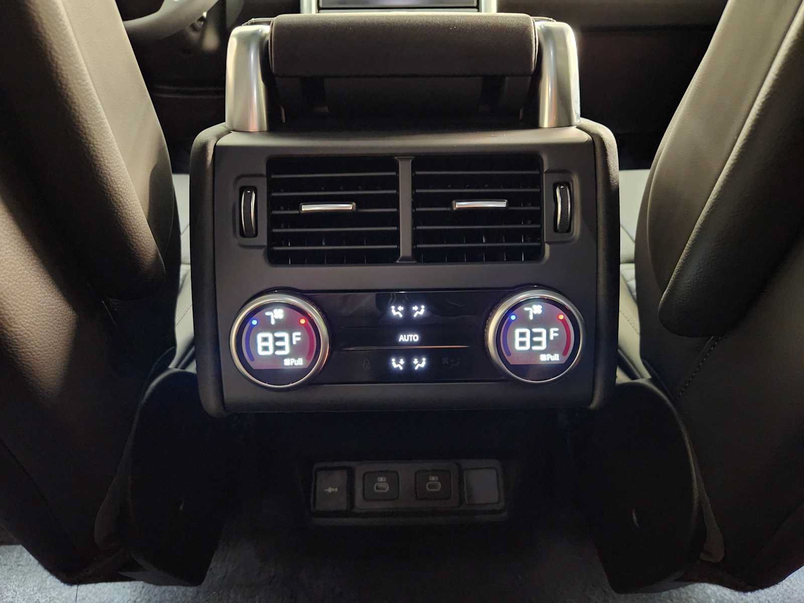 Used 2026 Land Rover Discovery S AWD/4WD image 28