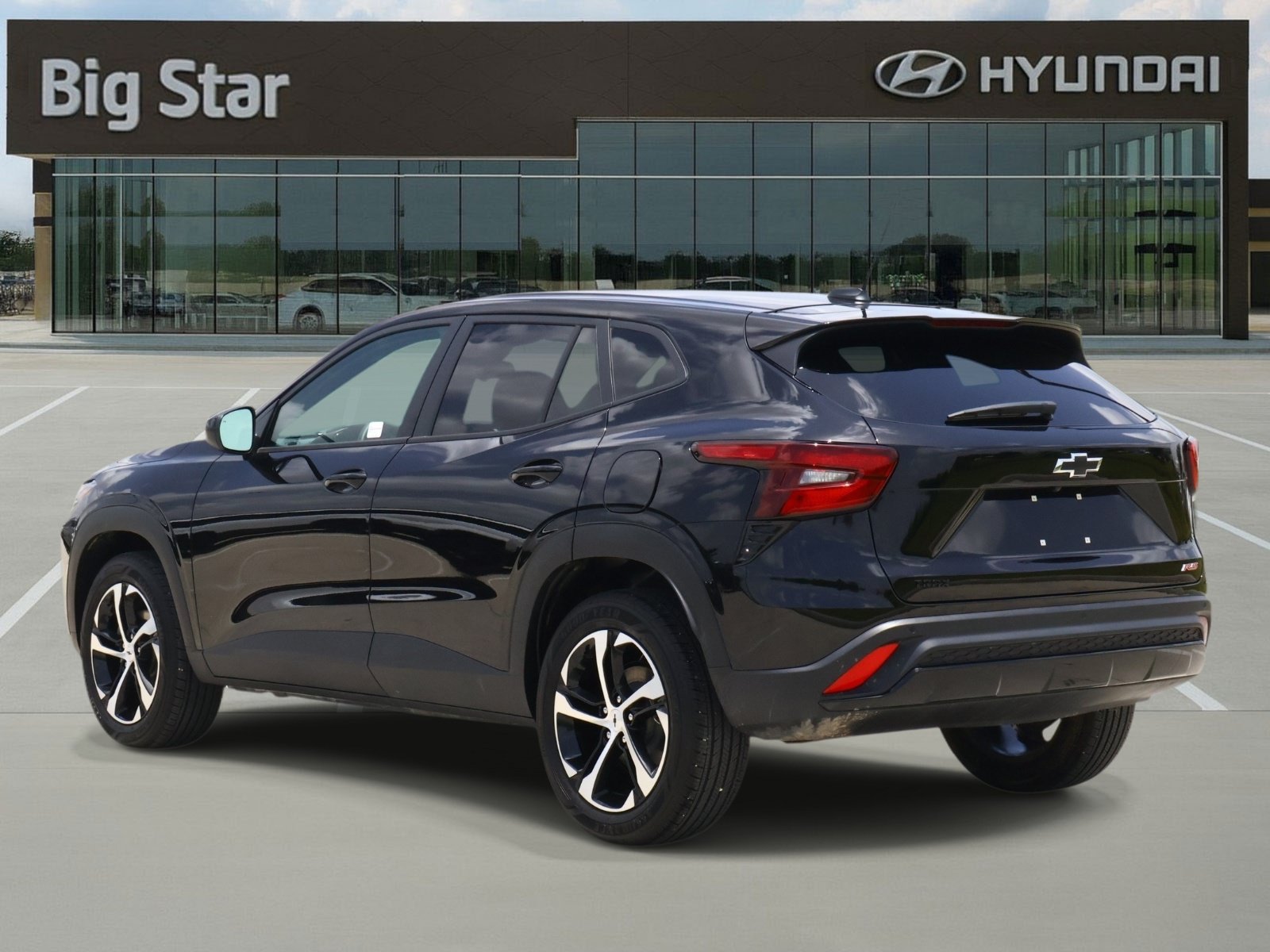 Used 2026 Chevrolet Trax RS w/ Driver Confidence Package FWD image 3