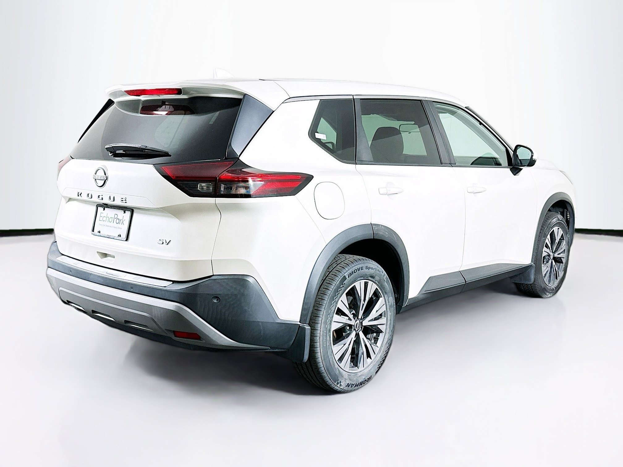 Used 2022 Nissan Rogue SV FWD image 9