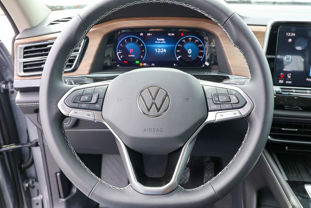 New 2025 Volkswagen Atlas SE image 23