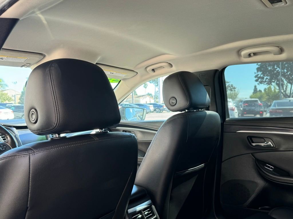 Used 2019 Chevrolet Impala LT FWD image 17