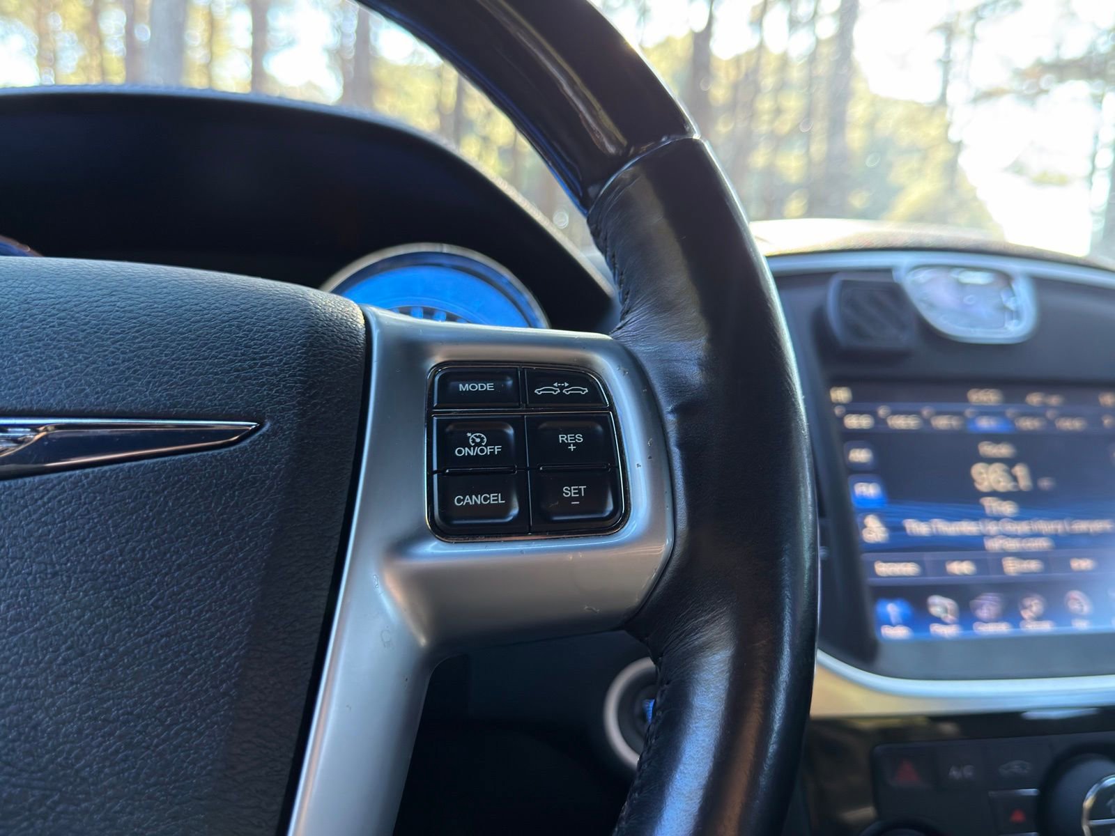 Used 2012 Chrysler 300 C w/ 19-Premium Speaker Group image 21