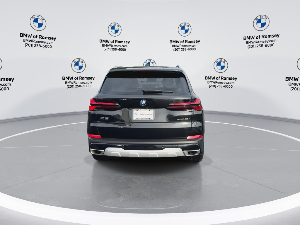 Used 2024 BMW X5 xDrive40i AWD/4WD image 7