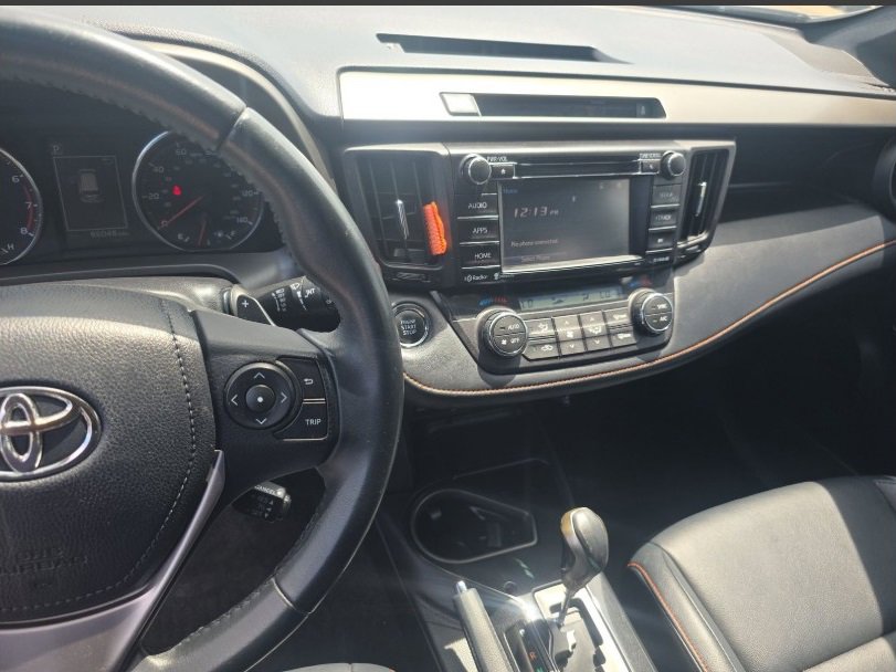 Used 2016 Toyota RAV4 SE image 23