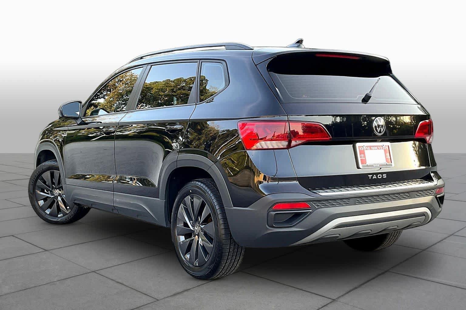 Used 2023 Volkswagen Taos S FWD image 12