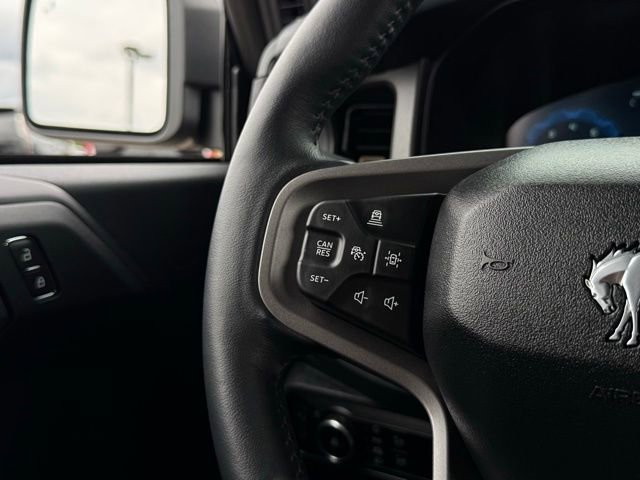 Used 2025 Ford Bronco Badlands AWD/4WD image 12