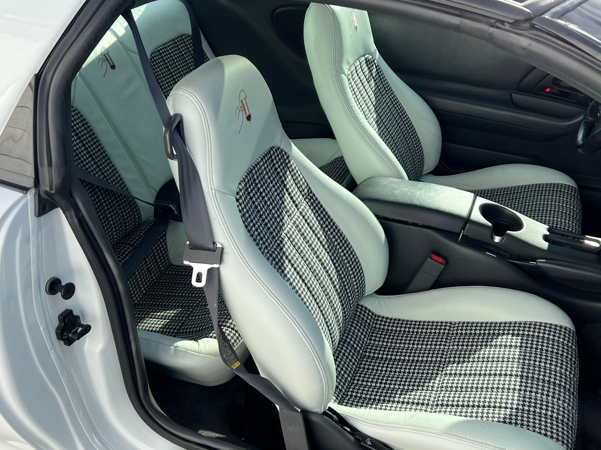 Used 1997 Chevrolet Camaro Z28 w/ Preferred Equipment Group 2 image 15