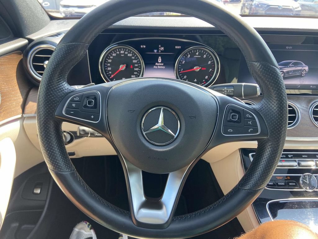 Used 2017 Mercedes-Benz E 300 4MATIC image 36
