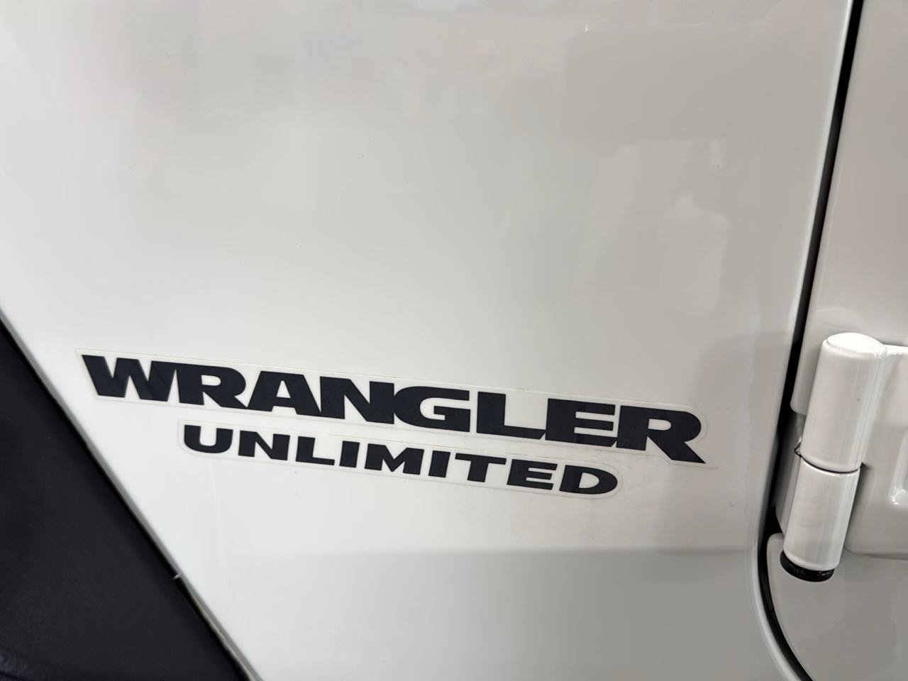 Used 2016 Jeep Wrangler Unlimited Rubicon AWD/4WD image 96