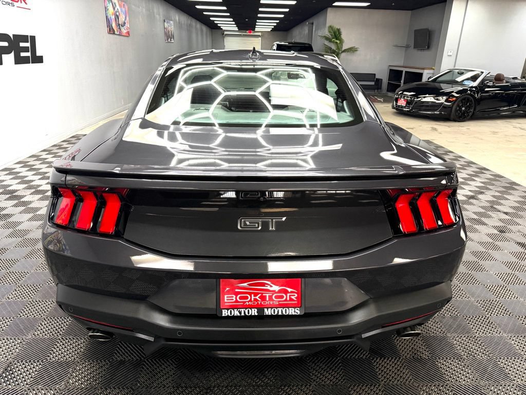 Used 2024 Ford Mustang GT RWD image 13