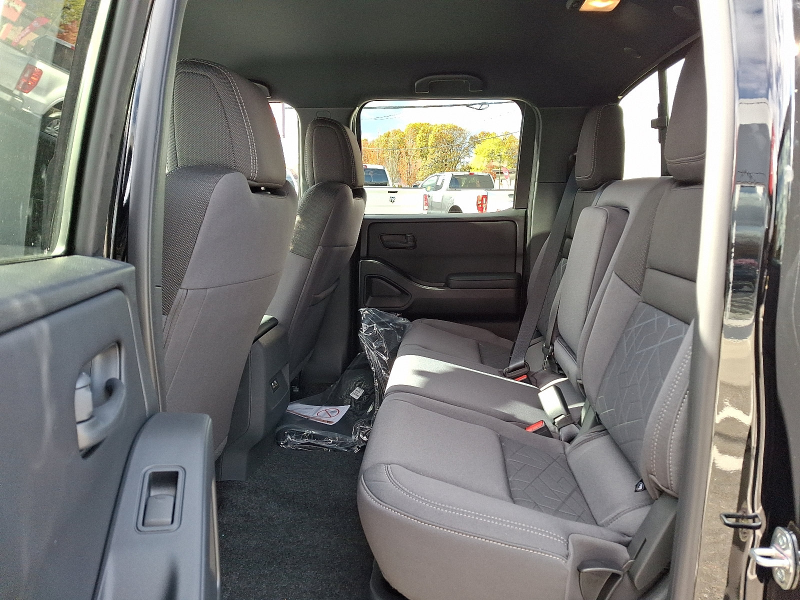 New 2026 Nissan Frontier SV w/ Tow Package AWD/4WD image 7
