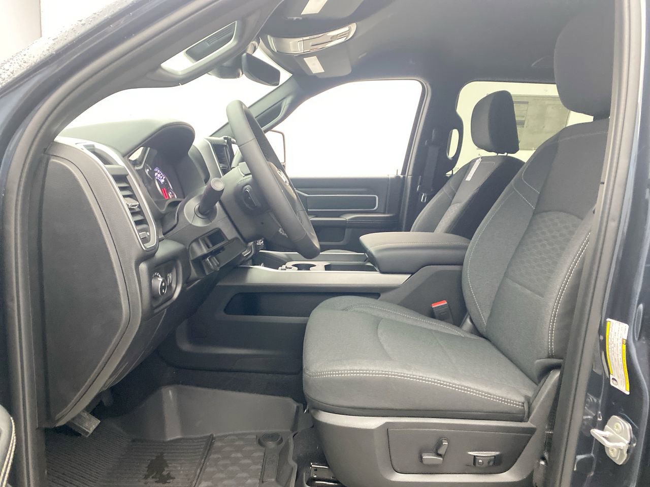 New 2026 RAM 2500 Big Horn AWD/4WD image 13