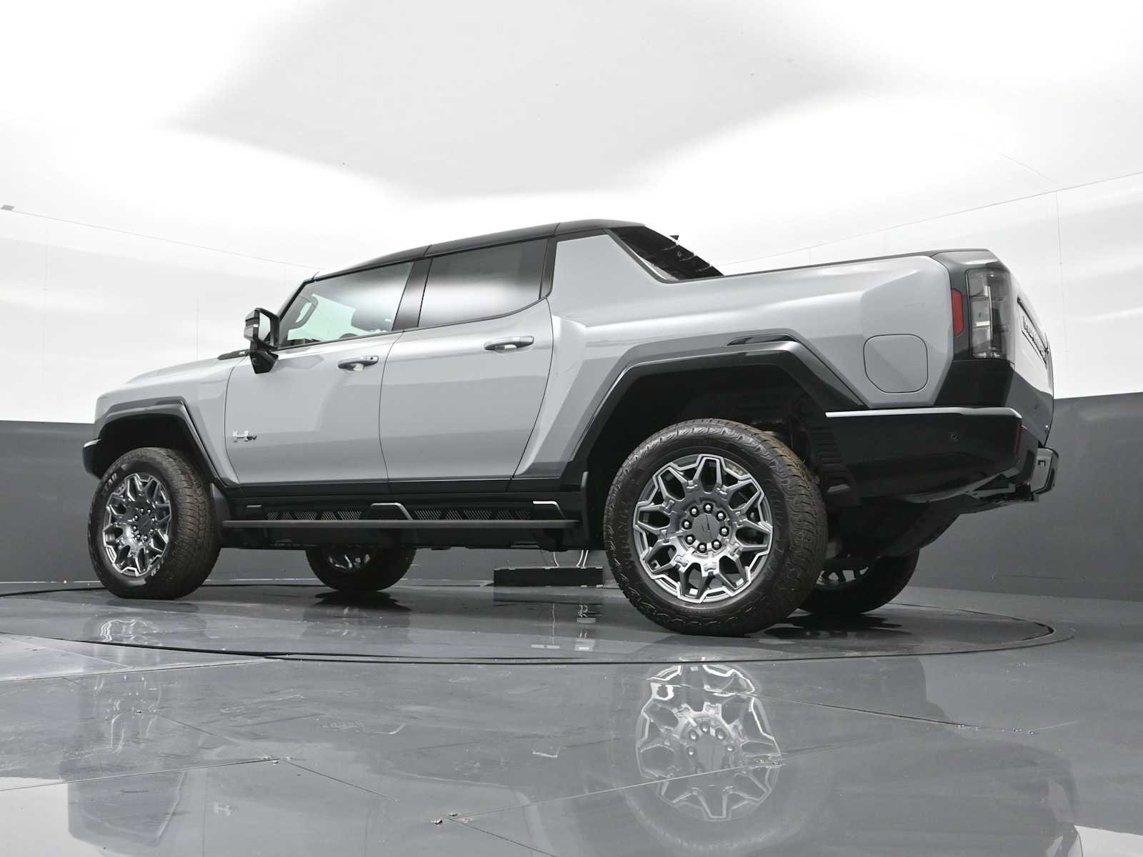 New 2025 GMC Hummer EV 3X AWD/4WD image 30