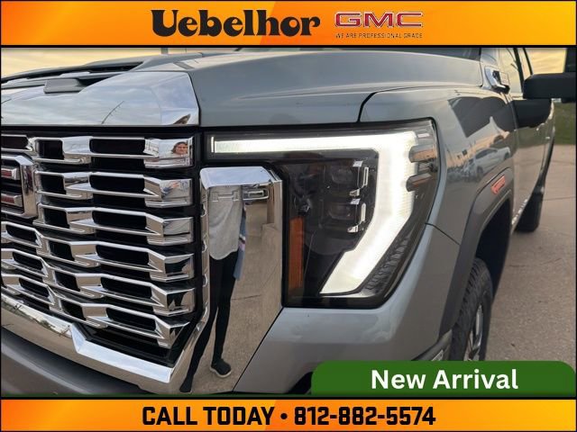 Used 2024 GMC Sierra 3500 Denali w/ Denali Reserve Package image 13