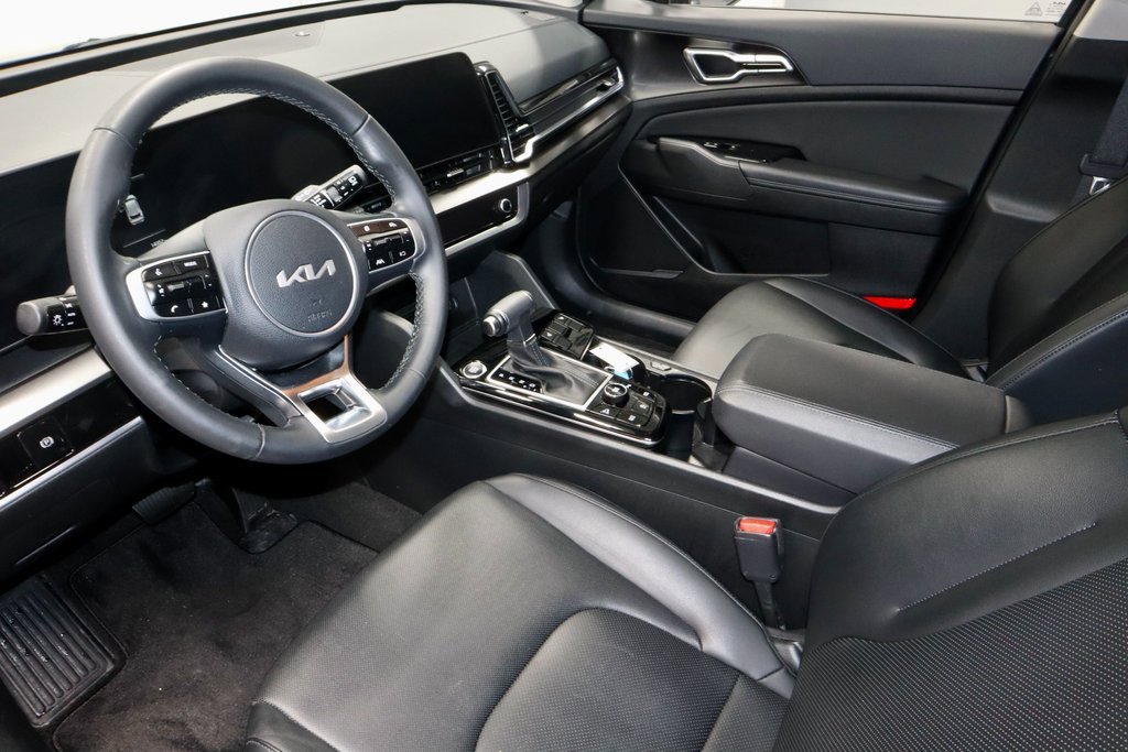 Used 2024 Kia Sportage EX image 23