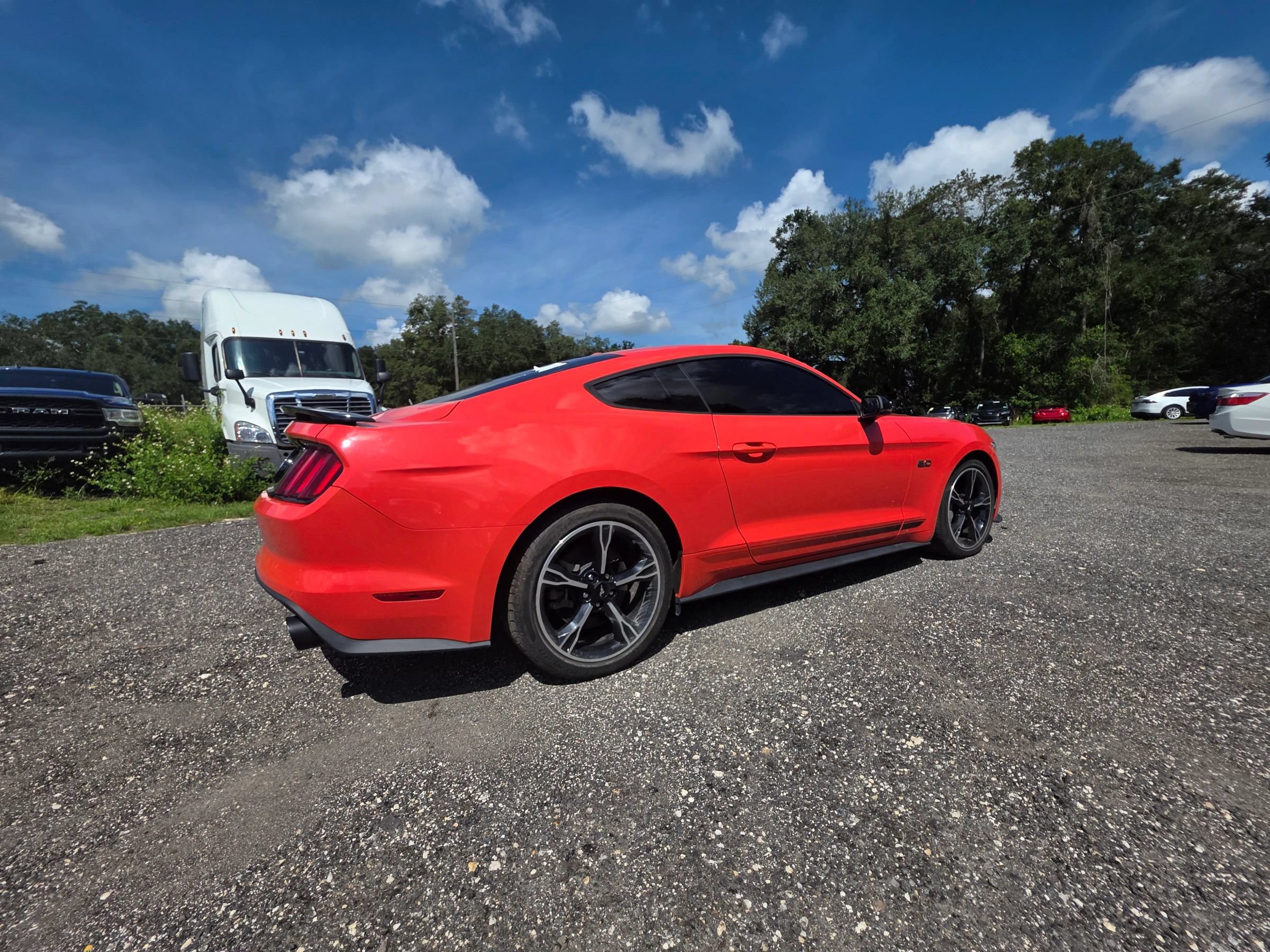 Used 2016 Ford Mustang GT Premium RWD image 7
