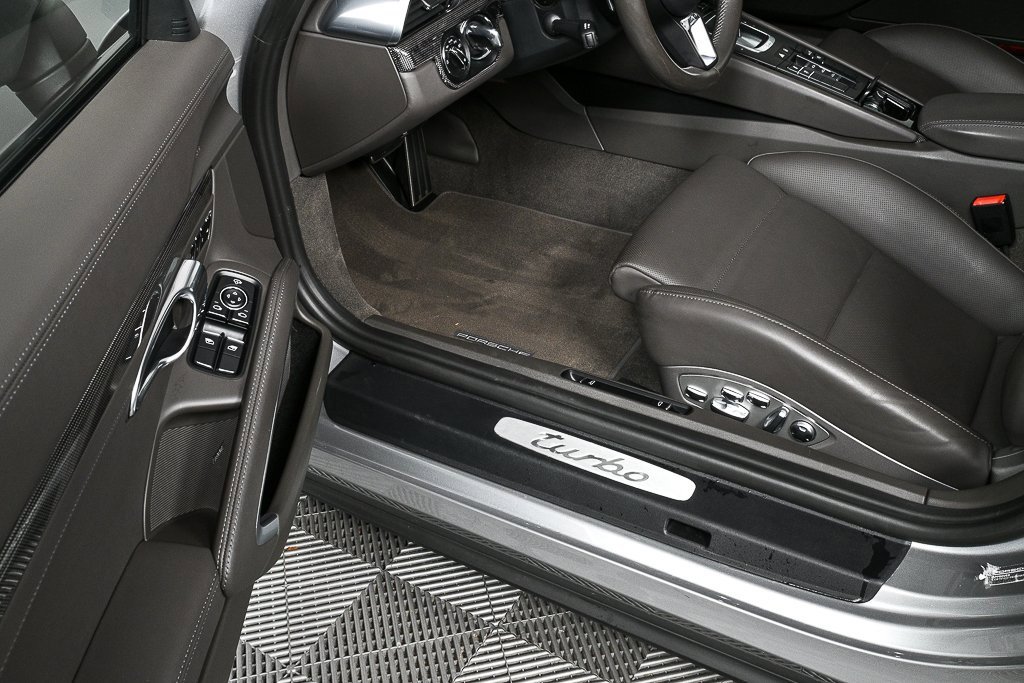 Certified 2017 Porsche 911 Turbo S image 8