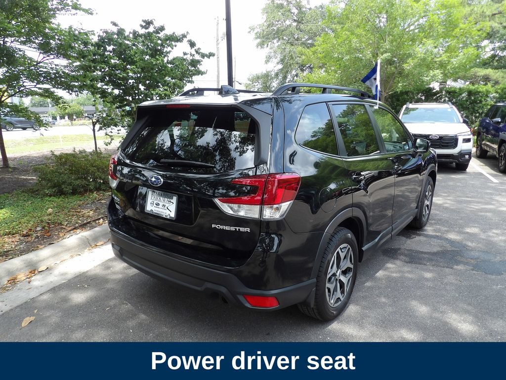 Used 2023 Subaru Forester Premium AWD/4WD image 7