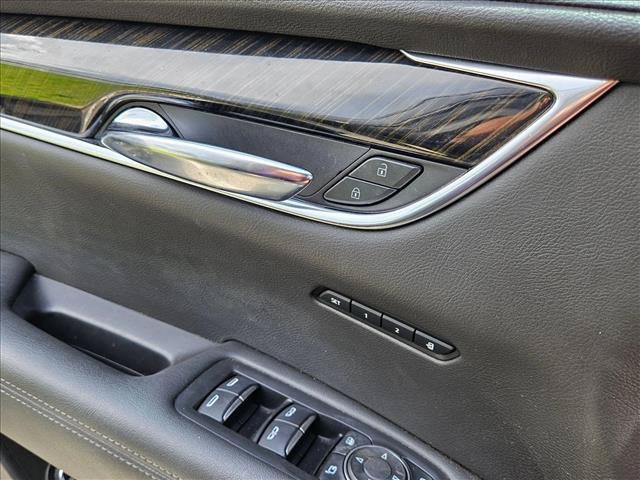 Used 2020 Cadillac XT6 Premium Luxury FWD image 8