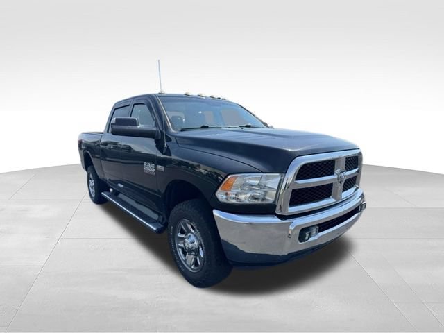 Used 2018 RAM 2500 Tradesman w/ Chrome Appearance Group AWD/4WD image 3