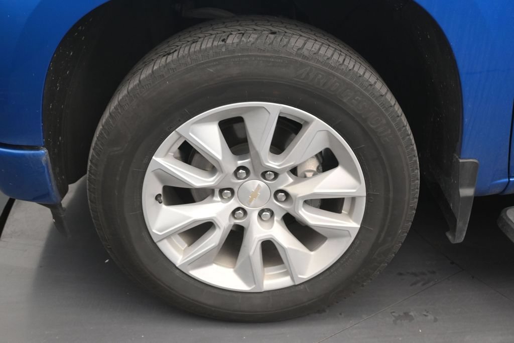 Used 2024 Chevrolet Silverado 1500 Custom RWD image 9