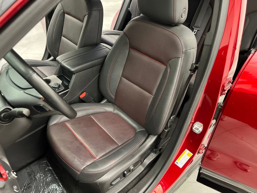 Used 2025 Chevrolet Blazer RS image 9