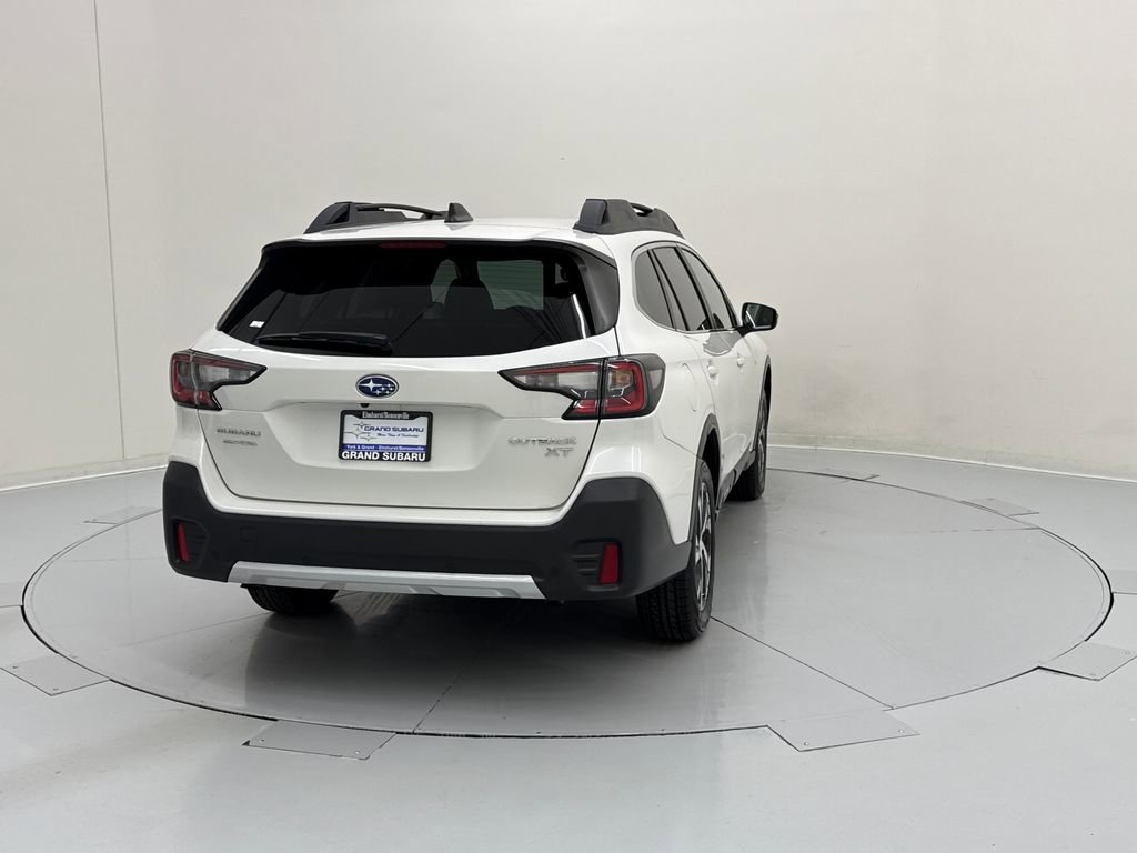 Certified 2022 Subaru Outback Limited XT image 5