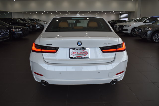 Used 2024 BMW 330i xDrive Sedan w/ Convenience Package AWD/4WD image 6