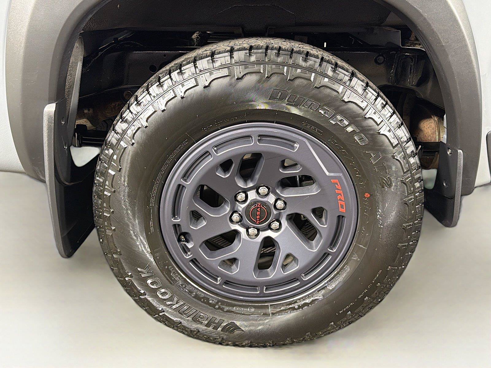 Used 2025 Nissan Frontier PRO-4X w/ Tow Package AWD/4WD image 32