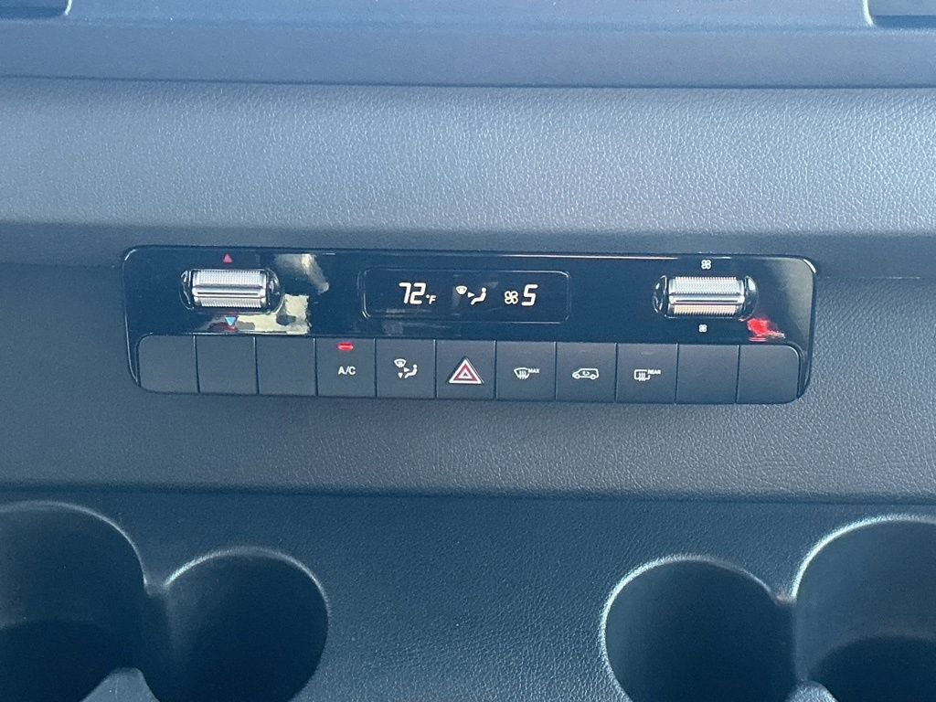 Used 2025 Mercedes-Benz Sprinter 2500 image 25