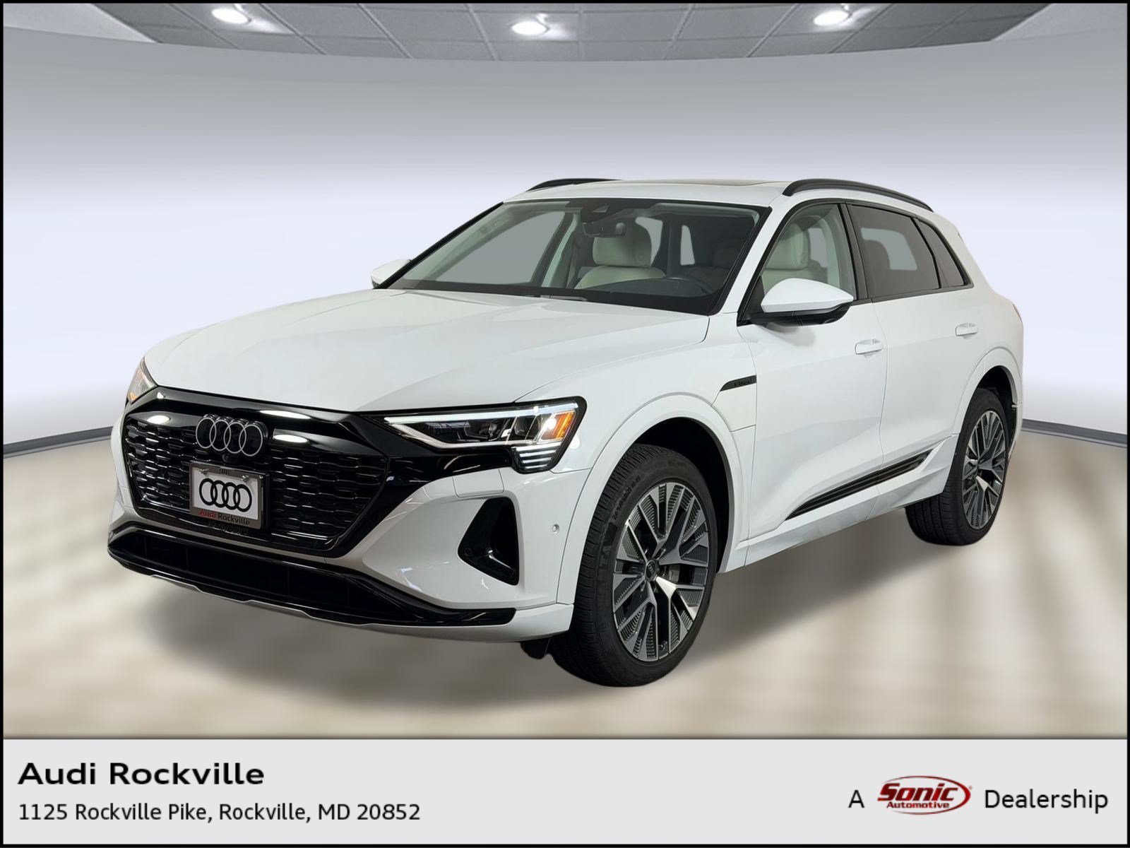 Used 2024 Audi Q8 e-tron Premium Plus w/ Premium Plus Package AWD/4WD image 1