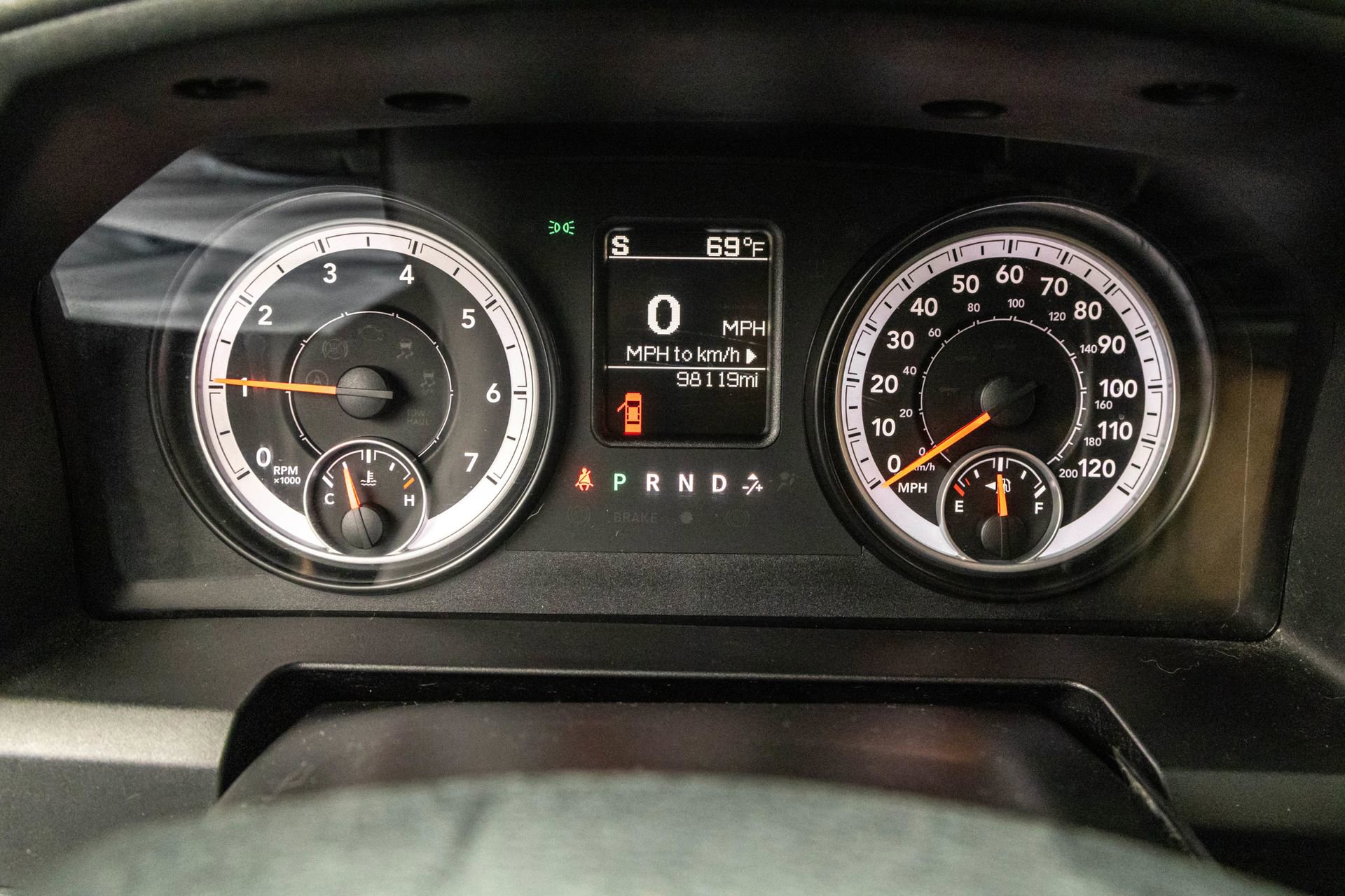Used 2014 RAM 1500 Express image 21