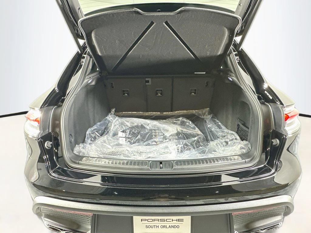 New 2026 Porsche Macan AWD/4WD image 28