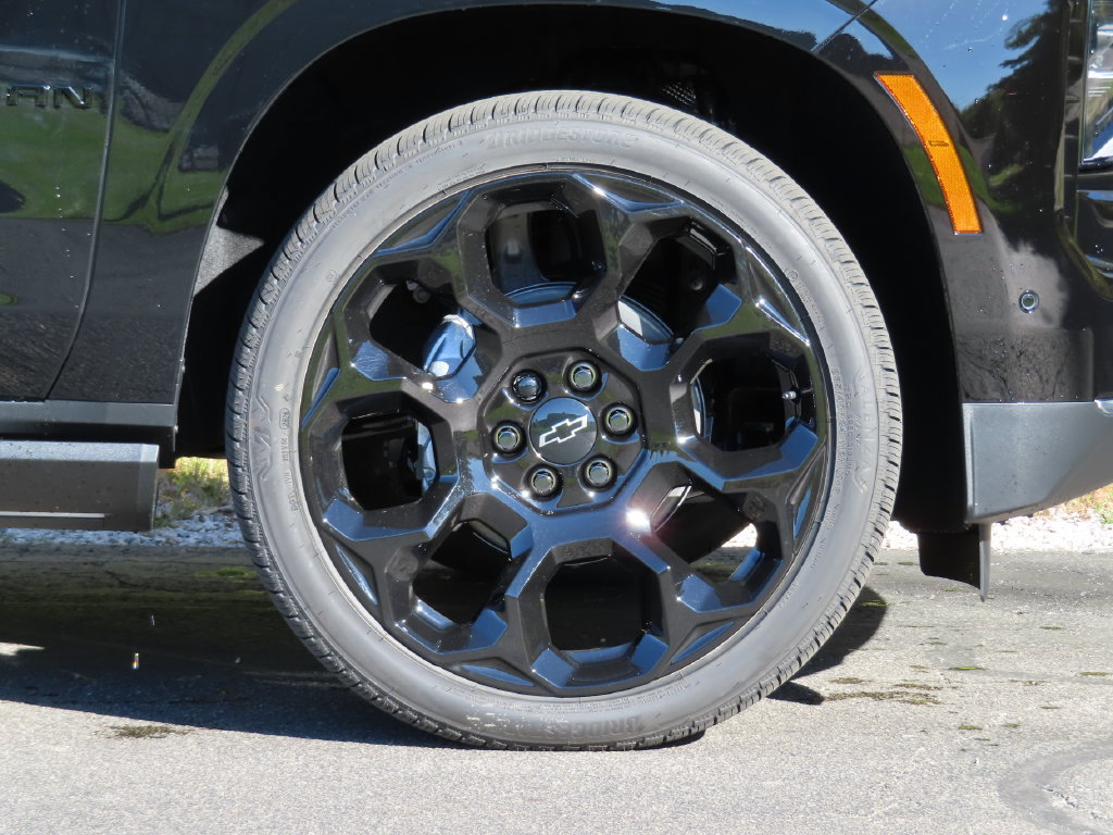 New 2027 Chevrolet Suburban High Country AWD/4WD image 17
