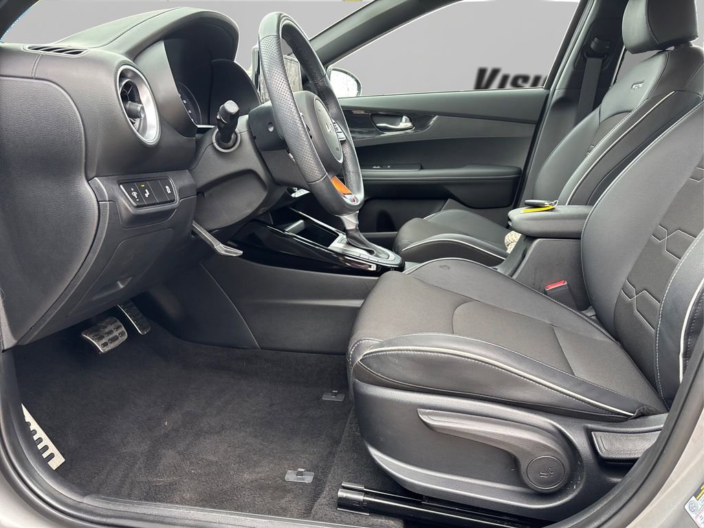 Certified 2023 Kia Forte GT-Line image 9