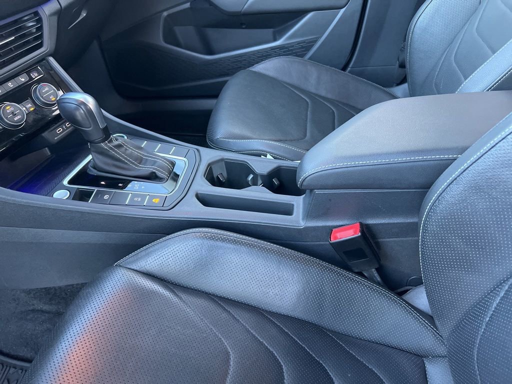 Used 2021 Volkswagen Jetta SEL Premium image 27