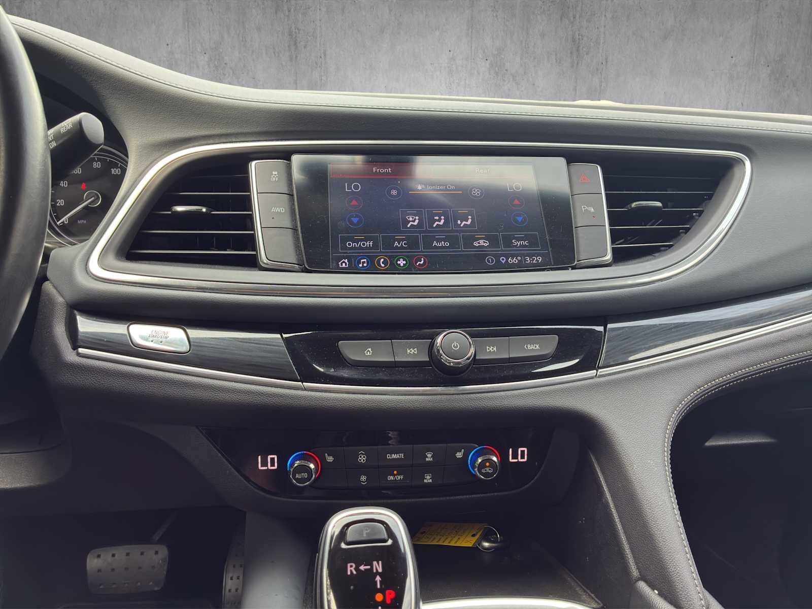 Used 2020 Buick Enclave Essence image 13