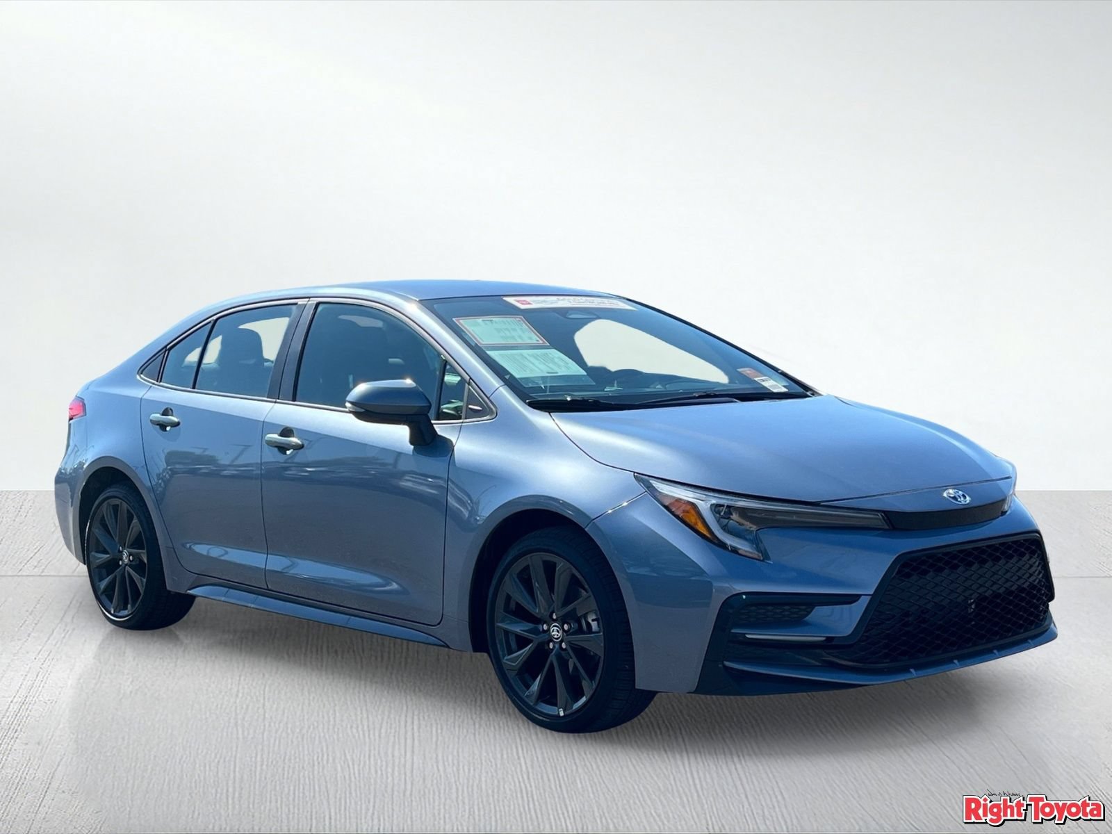 Certified 2026 Toyota Corolla SE w/ SE Package FWD image 9