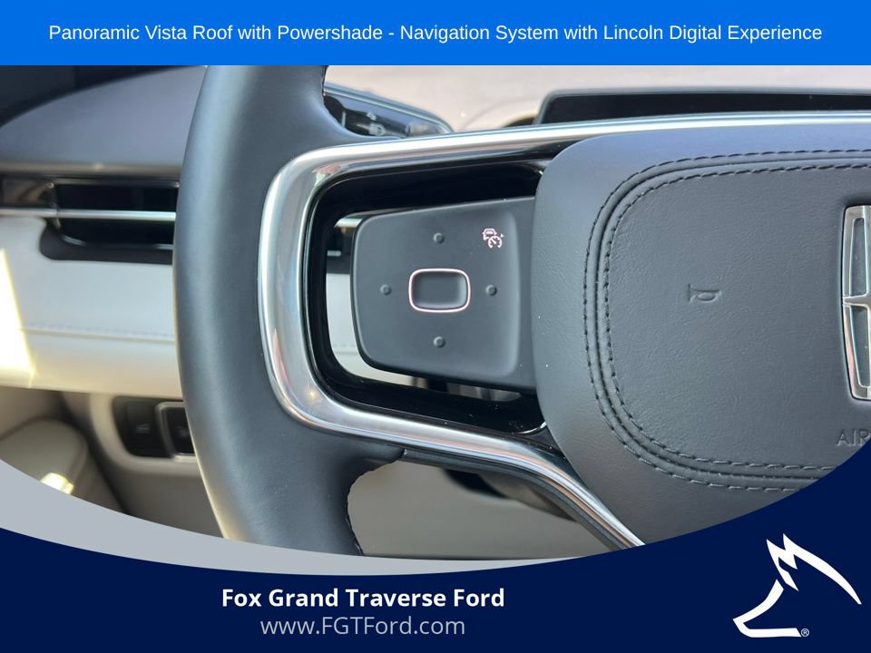 Used 2026 Lincoln Nautilus Reserve AWD/4WD image 19