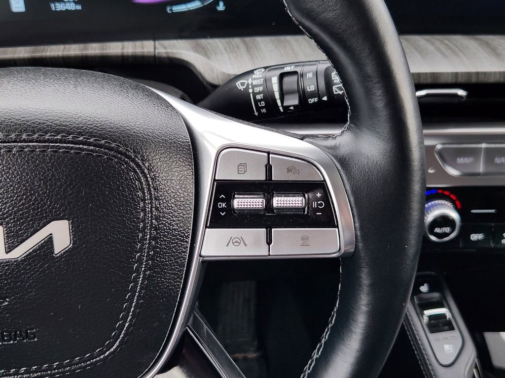 Certified 2025 Kia Telluride EX w/ EX Captain's Chair Package image 22