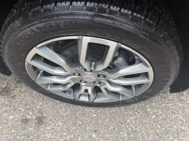 Used 2022 GMC Terrain Denali w/ LPO, Floor Liner Package AWD/4WD image 4