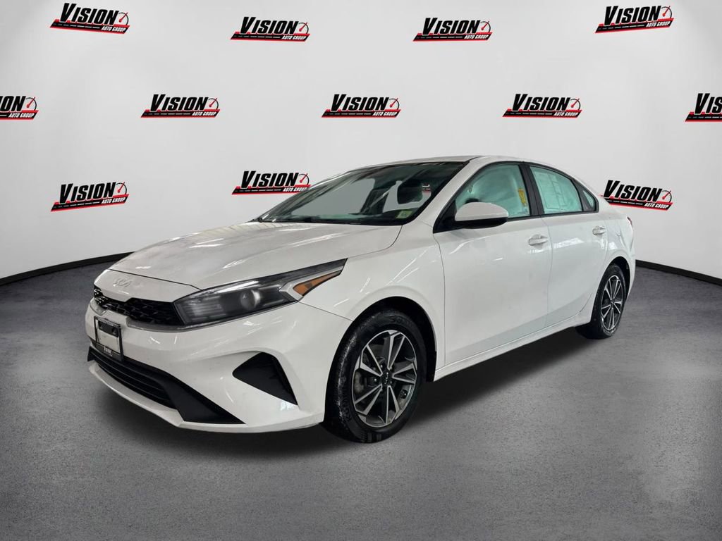 Certified 2023 Kia Forte LXS image 1