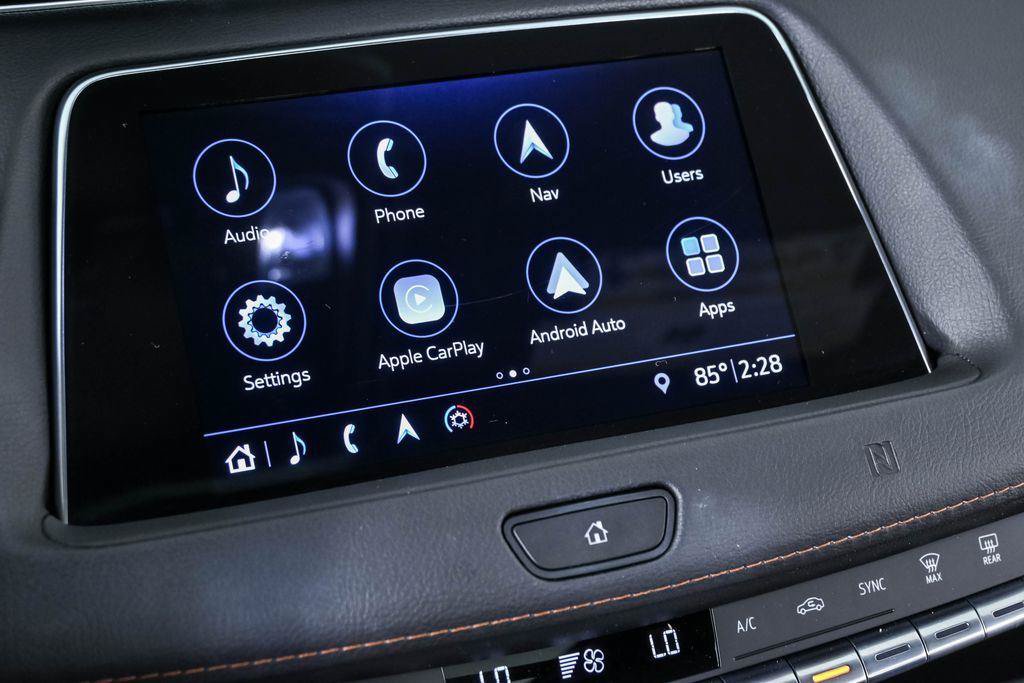 Used 2019 Cadillac XT4 Sport w/ Cold Weather Package FWD image 17