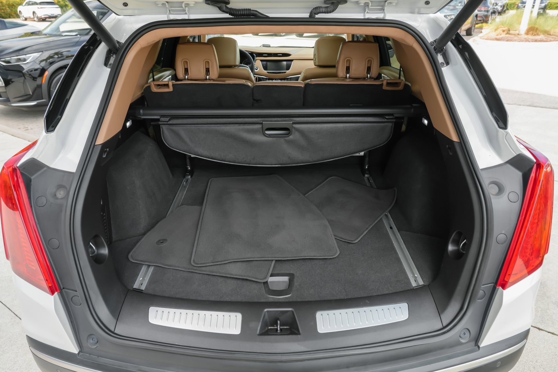 Used 2019 Cadillac XT5 Platinum image 40